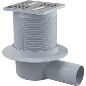   Alca APV1 Padlóösszefolyó 105×105/50 mm vízszintes, rozsdamentes rács, vizes bűzzár
